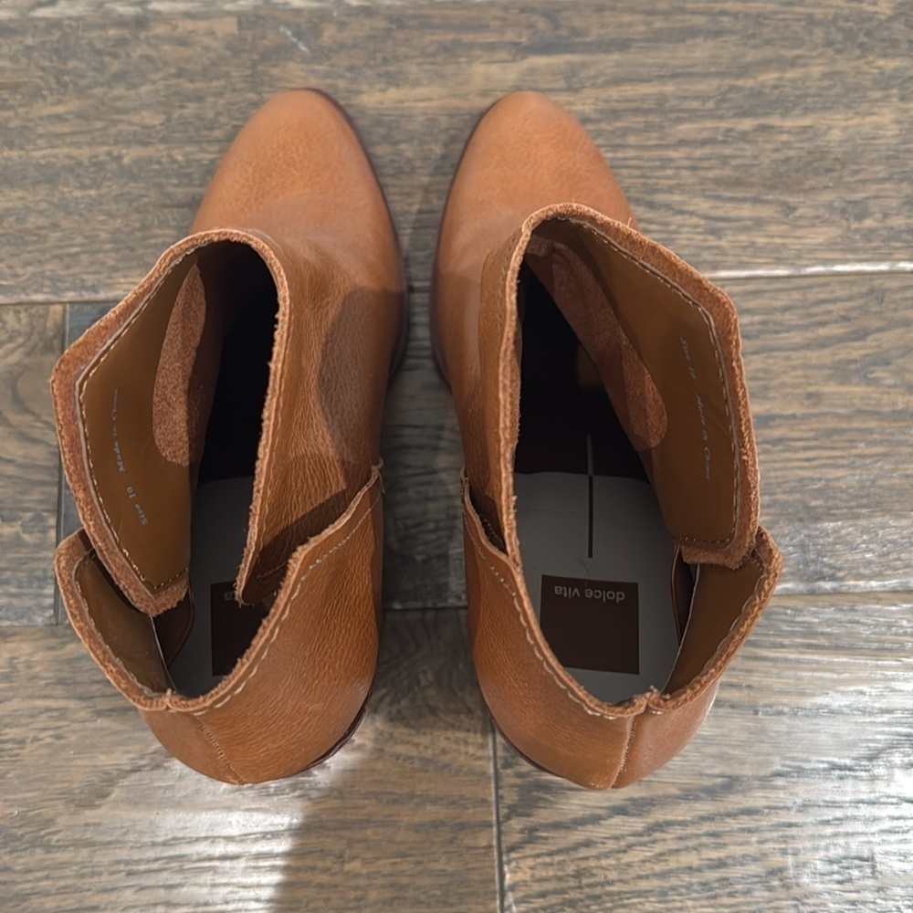Dolce Vita Shep Bootie Soft Brown Leather Chunky Heel Sleek Classy Ankle… - Picture 5 of 6